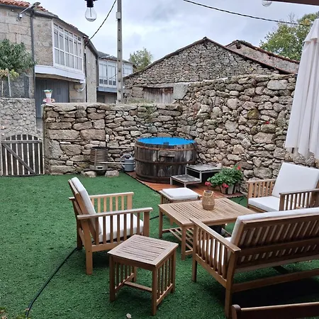 Dom wakacyjny A Paragueria Sas de Penelas